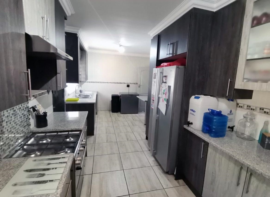 3 Bedroom Property for Sale in Roodia Free State
